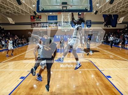 Thumbnail 2 in Rocky Mount vs Westover (NCHSAA 3A Third Round) photogallery.