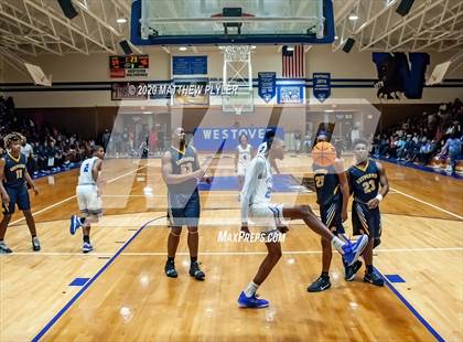 Thumbnail 2 in Rocky Mount vs Westover (NCHSAA 3A Third Round) photogallery.