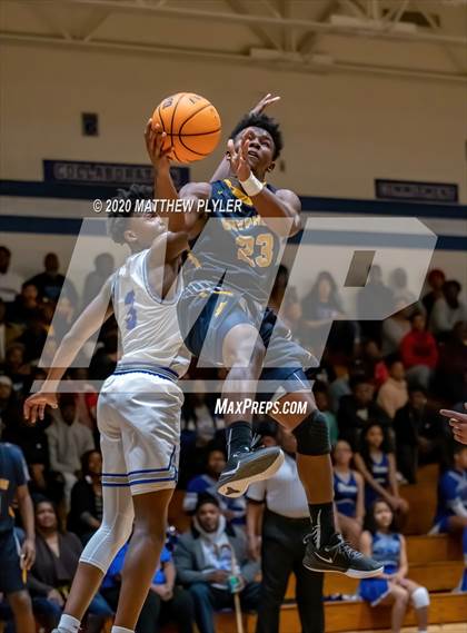 Thumbnail 2 in Rocky Mount vs Westover (NCHSAA 3A Third Round) photogallery.