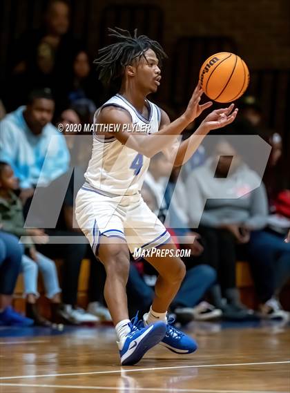Thumbnail 2 in Rocky Mount vs Westover (NCHSAA 3A Third Round) photogallery.