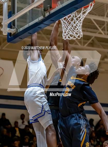 Thumbnail 2 in Rocky Mount vs Westover (NCHSAA 3A Third Round) photogallery.
