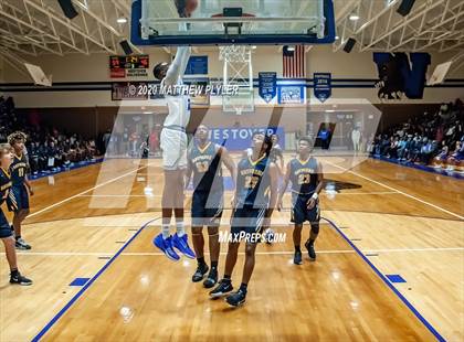 Thumbnail 1 in Rocky Mount vs Westover (NCHSAA 3A Third Round) photogallery.