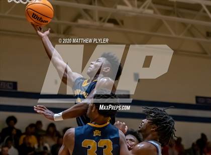 Thumbnail 2 in Rocky Mount vs Westover (NCHSAA 3A Third Round) photogallery.