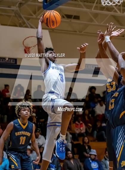 Thumbnail 3 in Rocky Mount vs Westover (NCHSAA 3A Third Round) photogallery.