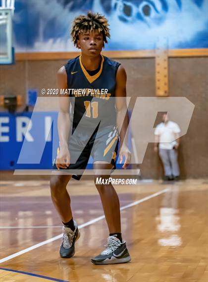 Thumbnail 2 in Rocky Mount vs Westover (NCHSAA 3A Third Round) photogallery.
