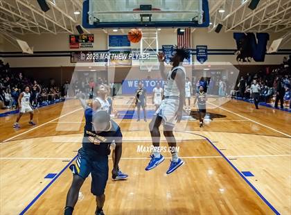 Thumbnail 3 in Rocky Mount vs Westover (NCHSAA 3A Third Round) photogallery.