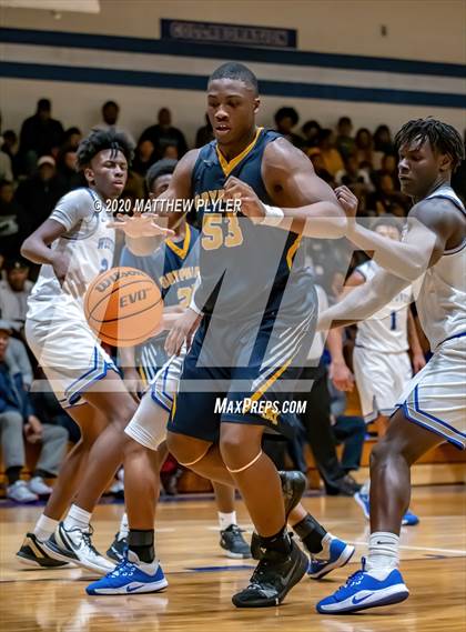 Thumbnail 3 in Rocky Mount vs Westover (NCHSAA 3A Third Round) photogallery.