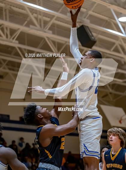 Thumbnail 1 in Rocky Mount vs Westover (NCHSAA 3A Third Round) photogallery.