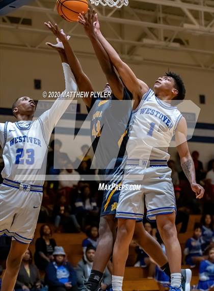Thumbnail 1 in Rocky Mount vs Westover (NCHSAA 3A Third Round) photogallery.
