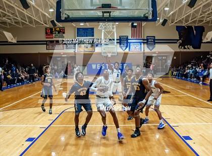 Thumbnail 2 in Rocky Mount vs Westover (NCHSAA 3A Third Round) photogallery.