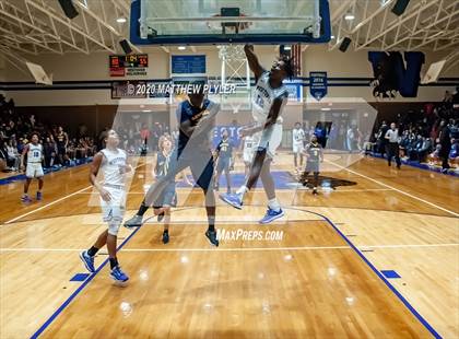 Thumbnail 3 in Rocky Mount vs Westover (NCHSAA 3A Third Round) photogallery.