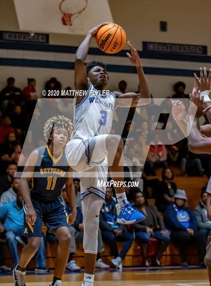 Thumbnail 2 in Rocky Mount vs Westover (NCHSAA 3A Third Round) photogallery.
