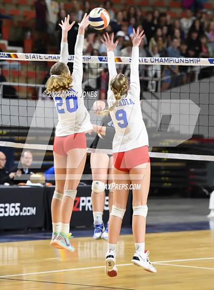 Thumbnail 1 in Arcadia vs. Estrella Foothills (AIA 4A Final) photogallery.