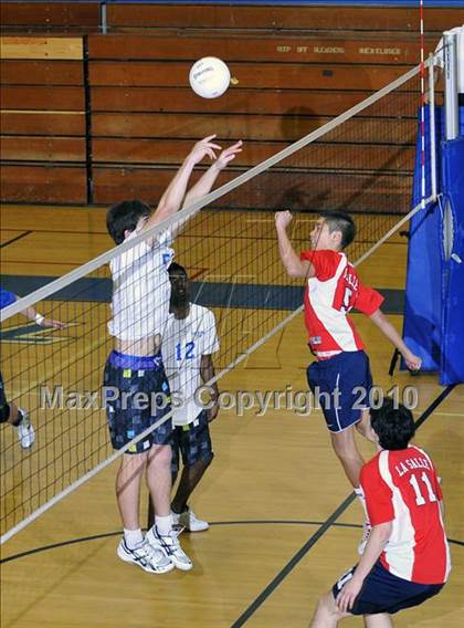 Thumbnail 1 in La Salle @ San Marino photogallery.