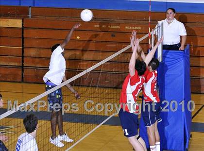 Thumbnail 2 in La Salle @ San Marino photogallery.