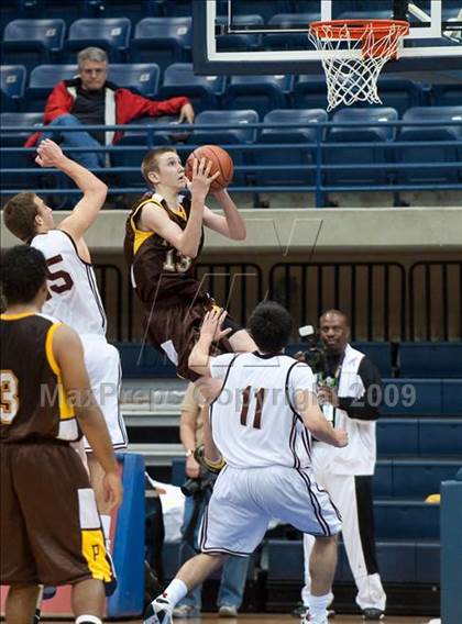 Thumbnail 1 in Bishop's vs Parker (CIF SDS D4 Final) photogallery.