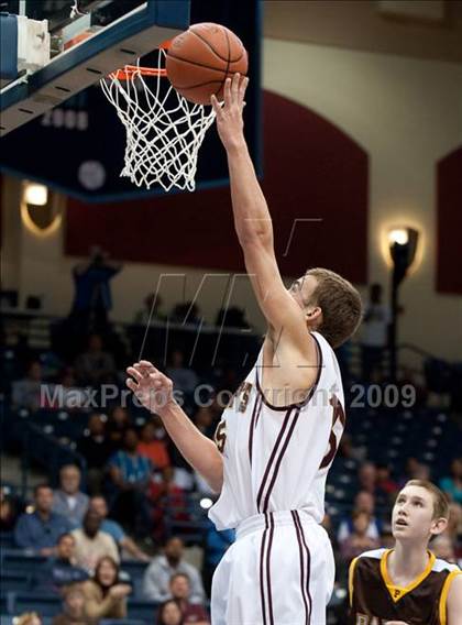 Thumbnail 2 in Bishop's vs Parker (CIF SDS D4 Final) photogallery.