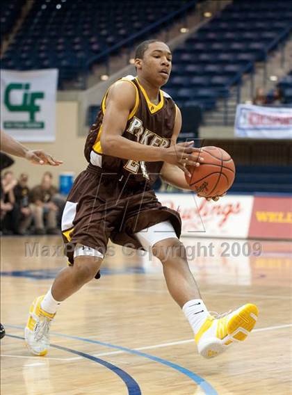 Thumbnail 3 in Bishop's vs Parker (CIF SDS D4 Final) photogallery.