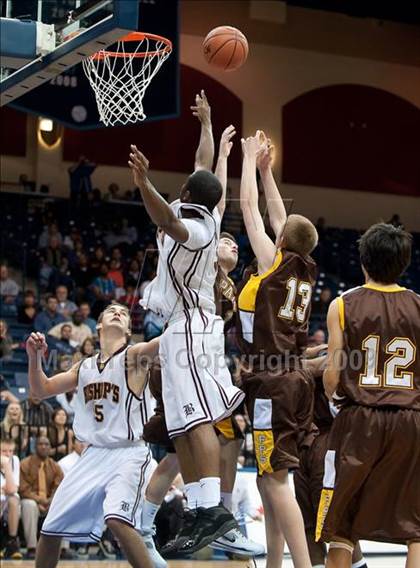 Thumbnail 1 in Bishop's vs Parker (CIF SDS D4 Final) photogallery.