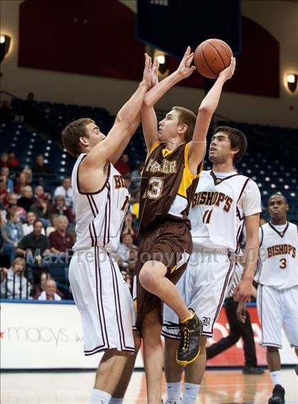 Thumbnail 1 in Bishop's vs Parker (CIF SDS D4 Final) photogallery.