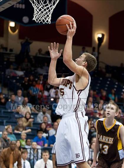 Thumbnail 1 in Bishop's vs Parker (CIF SDS D4 Final) photogallery.