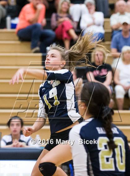 Thumbnail 1 in Central Catholic @ Enochs photogallery.