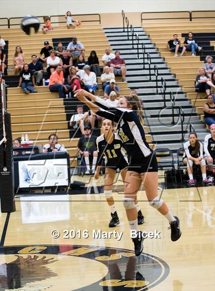 Thumbnail 1 in Central Catholic @ Enochs photogallery.