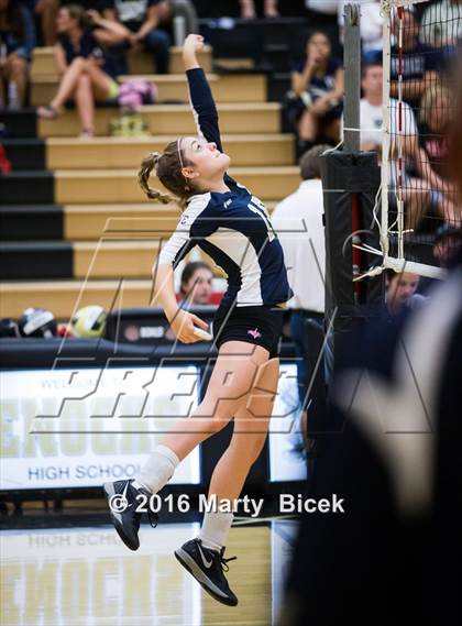 Thumbnail 3 in Central Catholic @ Enochs photogallery.