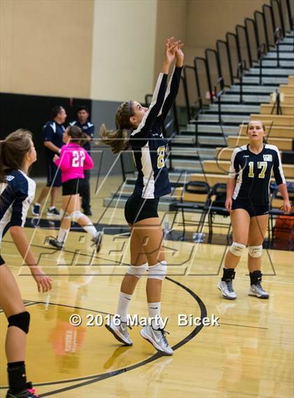 Thumbnail 1 in Central Catholic @ Enochs photogallery.