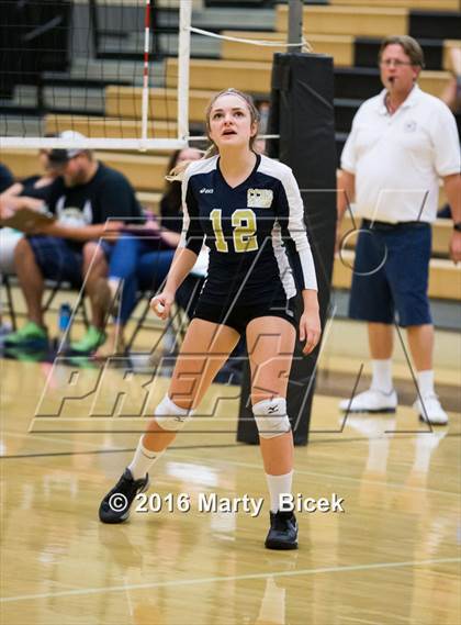 Thumbnail 2 in Central Catholic @ Enochs photogallery.