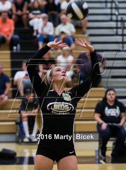 Thumbnail 1 in Central Catholic @ Enochs photogallery.