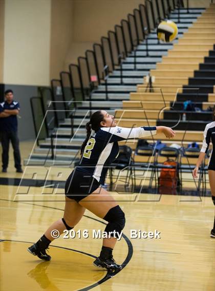 Thumbnail 1 in Central Catholic @ Enochs photogallery.
