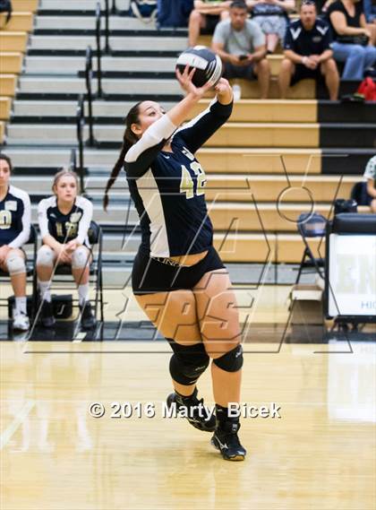 Thumbnail 3 in Central Catholic @ Enochs photogallery.
