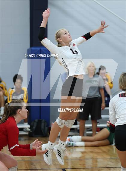 Thumbnail 3 in Buchholz vs Vero Beach (Nike Tournament of Champions) photogallery.