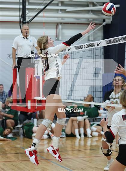 Thumbnail 2 in Buchholz vs Vero Beach (Nike Tournament of Champions) photogallery.