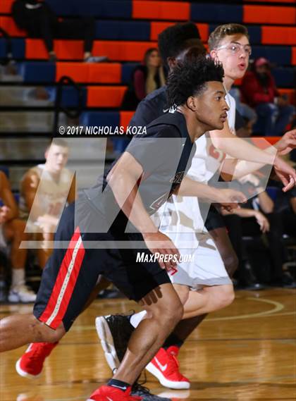 Thumbnail 3 in Salesian vs. Post Falls (Tarkanian Classic) photogallery.
