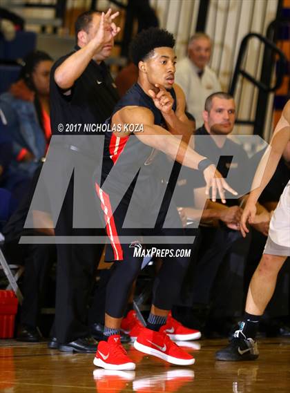 Thumbnail 3 in Salesian vs. Post Falls (Tarkanian Classic) photogallery.