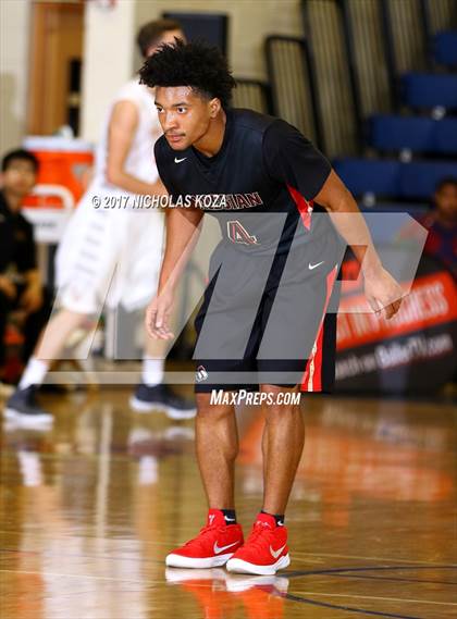 Thumbnail 3 in Salesian vs. Post Falls (Tarkanian Classic) photogallery.
