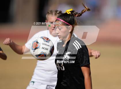 Thumbnail 2 in Hope Christian vs. St. Pius X photogallery.