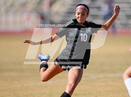 Thumbnail 2 in Hope Christian vs. St. Pius X photogallery.