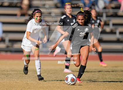 Thumbnail 2 in Hope Christian vs. St. Pius X photogallery.