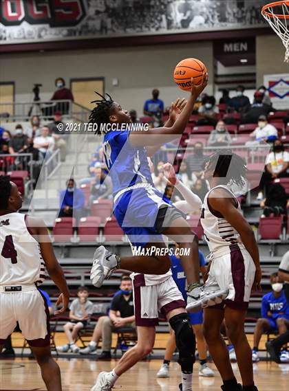 Thumbnail 1 in Morrilton vs. Monticello (AAA 4A State Round Two) photogallery.