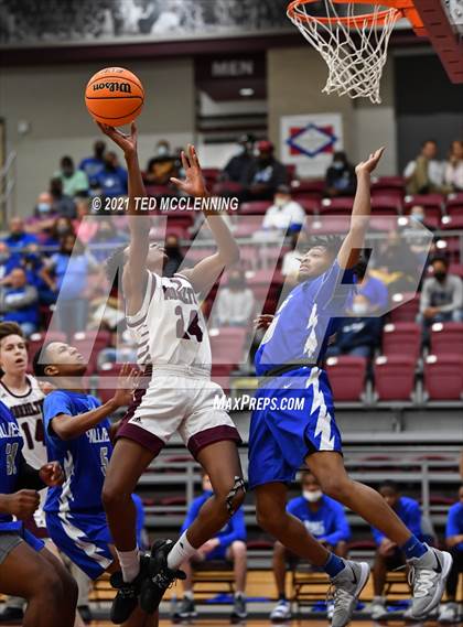 Thumbnail 1 in Morrilton vs. Monticello (AAA 4A State Round Two) photogallery.