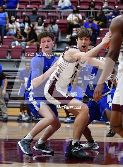 Thumbnail 3 in Morrilton vs. Monticello (AAA 4A State Round Two) photogallery.