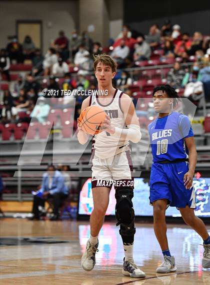 Thumbnail 2 in Morrilton vs. Monticello (AAA 4A State Round Two) photogallery.
