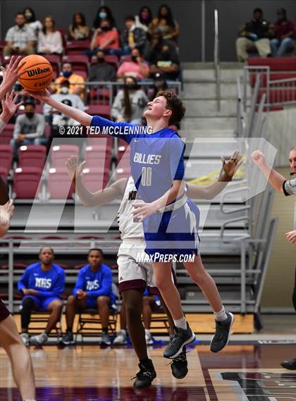 Thumbnail 3 in Morrilton vs. Monticello (AAA 4A State Round Two) photogallery.