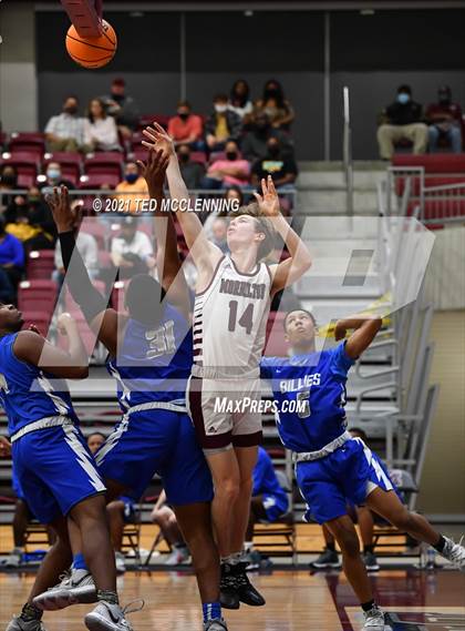 Thumbnail 2 in Morrilton vs. Monticello (AAA 4A State Round Two) photogallery.