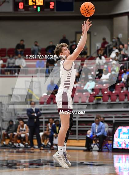 Thumbnail 3 in Morrilton vs. Monticello (AAA 4A State Round Two) photogallery.