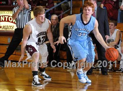 Thumbnail 2 in Sesser-Valier vs. Pinckneyville (Benton Invitational Tournament) photogallery.