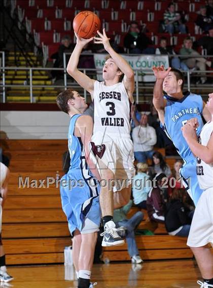 Thumbnail 3 in Sesser-Valier vs. Pinckneyville (Benton Invitational Tournament) photogallery.